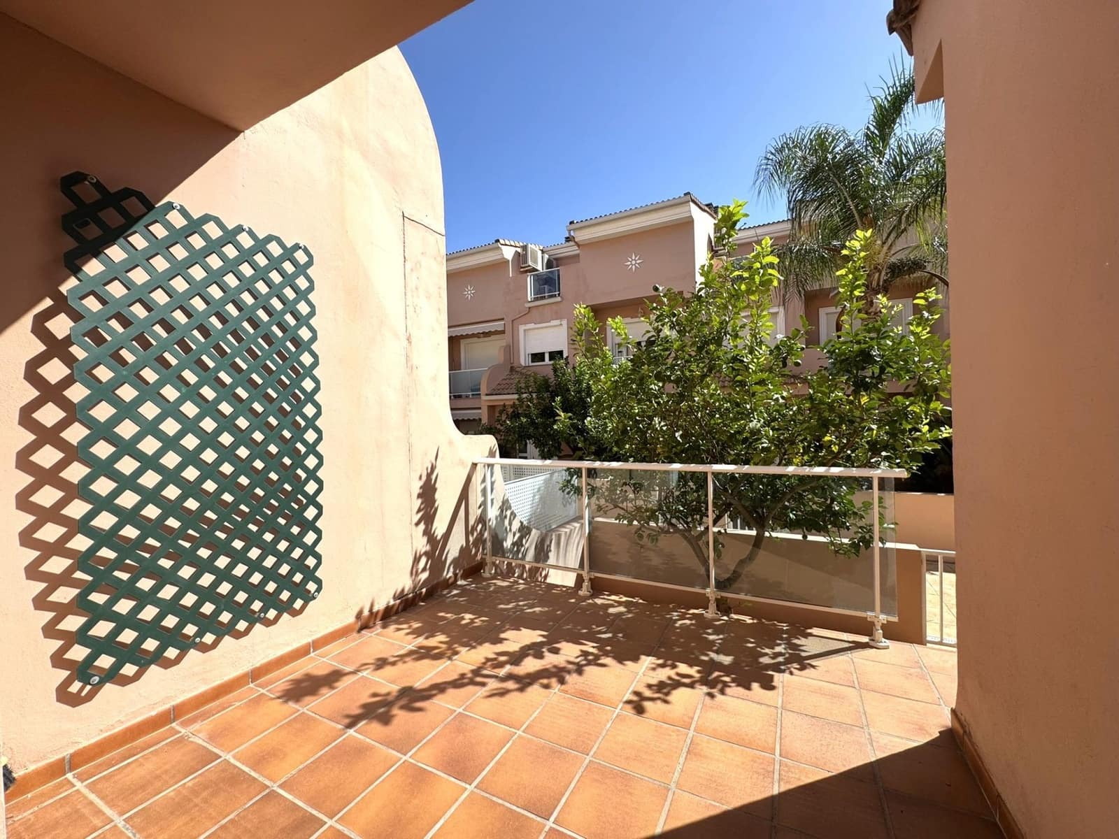 5 quarto Moradia em Banda para venda em Denia com garagem - 490 000 € (Ref: 10086184)