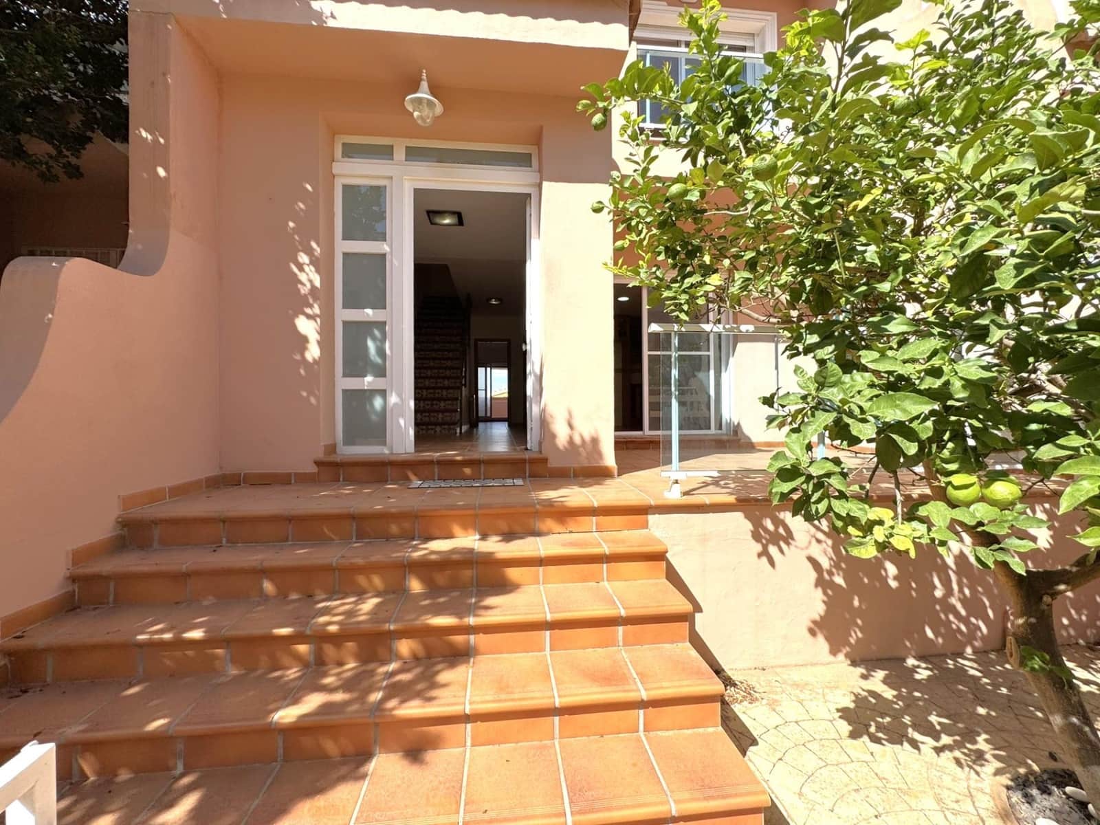 5 quarto Moradia em Banda para venda em Denia com garagem - 490 000 € (Ref: 10086184)