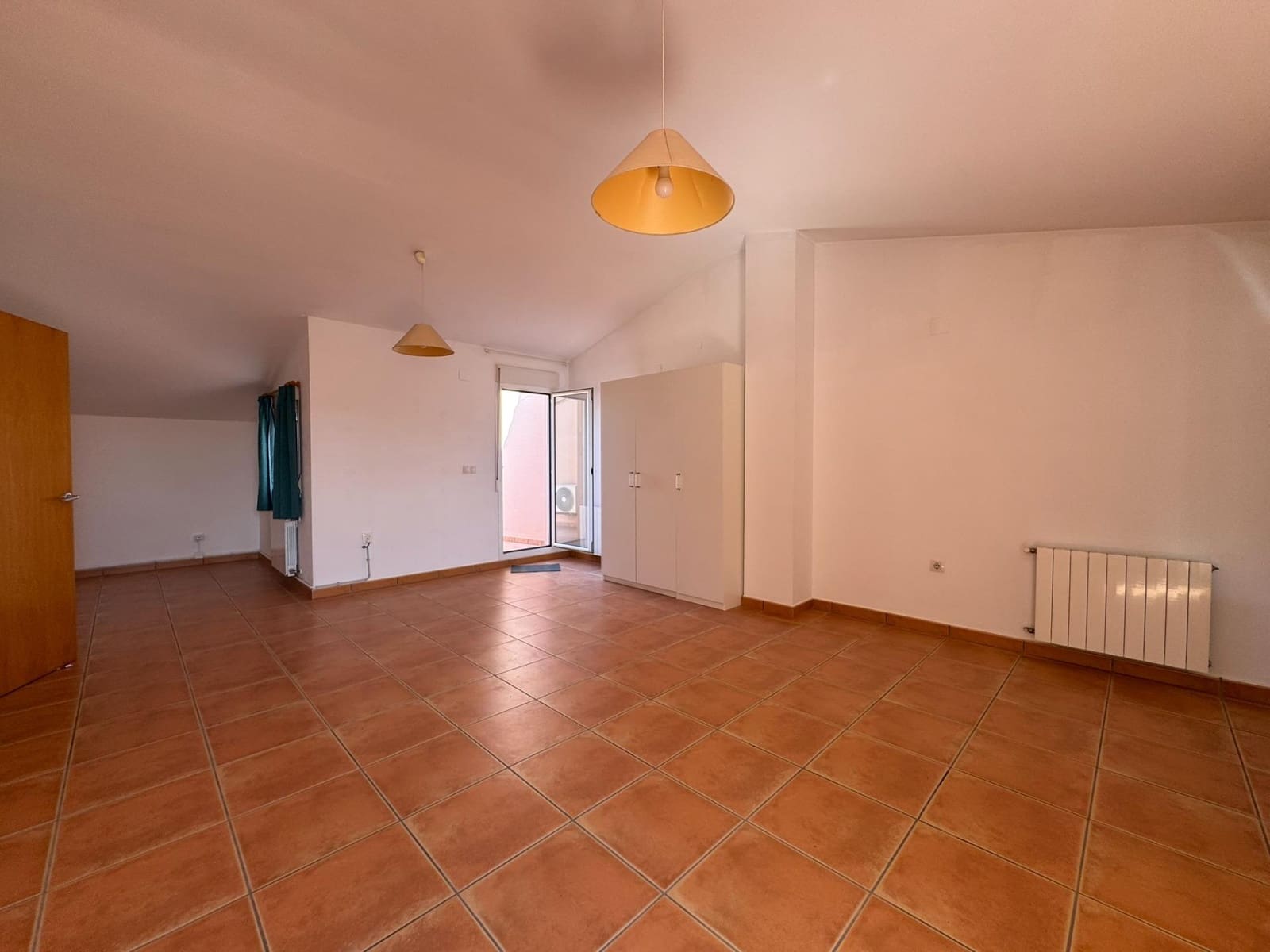 5 quarto Moradia em Banda para venda em Denia com garagem - 490 000 € (Ref: 10086184)