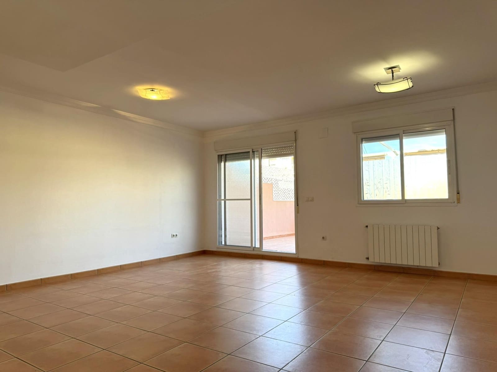5 quarto Moradia em Banda para venda em Denia com garagem - 490 000 € (Ref: 10086184)