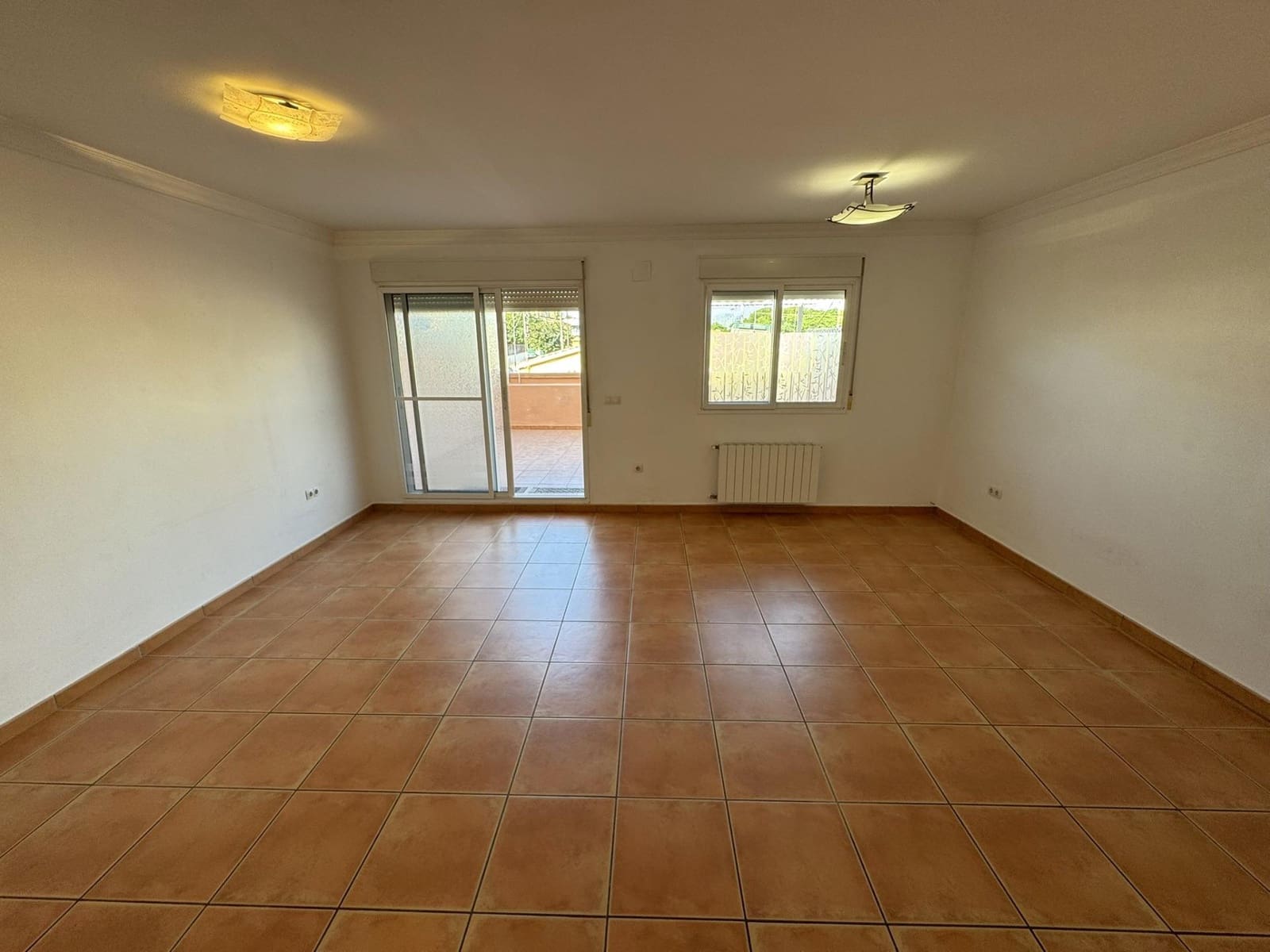 5 quarto Moradia em Banda para venda em Denia com garagem - 490 000 € (Ref: 10086184)