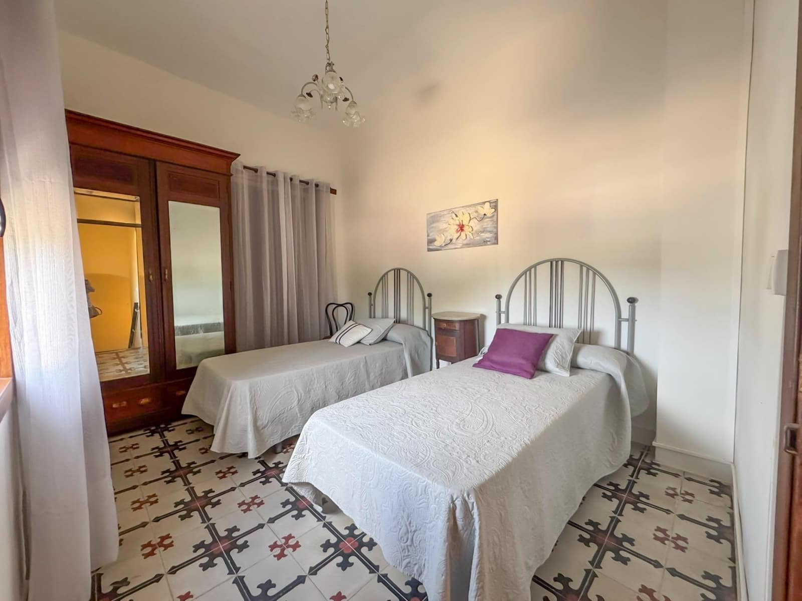 6 bedroom Villa for rent in Ondara with pool garage - € 3,500 (Ref: 10094719)