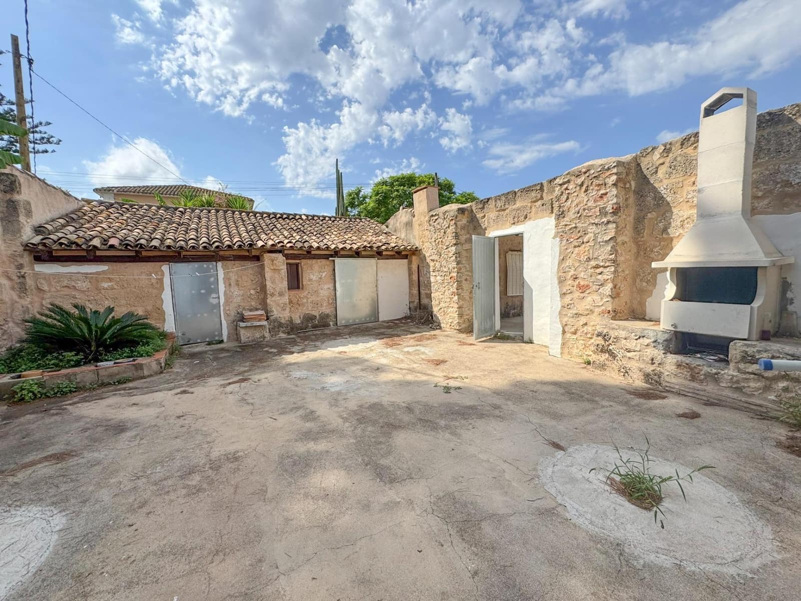 6 bedroom Villa for rent in Ondara with pool garage - € 3,500 (Ref: 10094719)