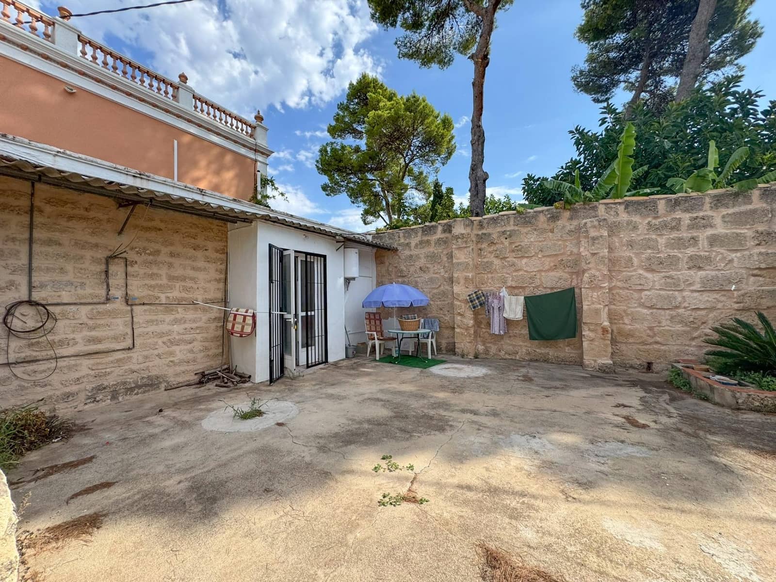 6 bedroom Villa for rent in Ondara with pool garage - € 3,500 (Ref: 10094719)