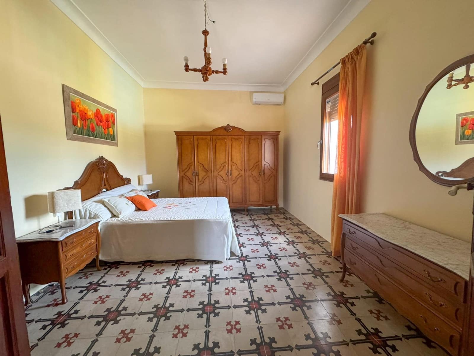 6 bedroom Villa for rent in Ondara with pool garage - € 3,500 (Ref: 10094719)