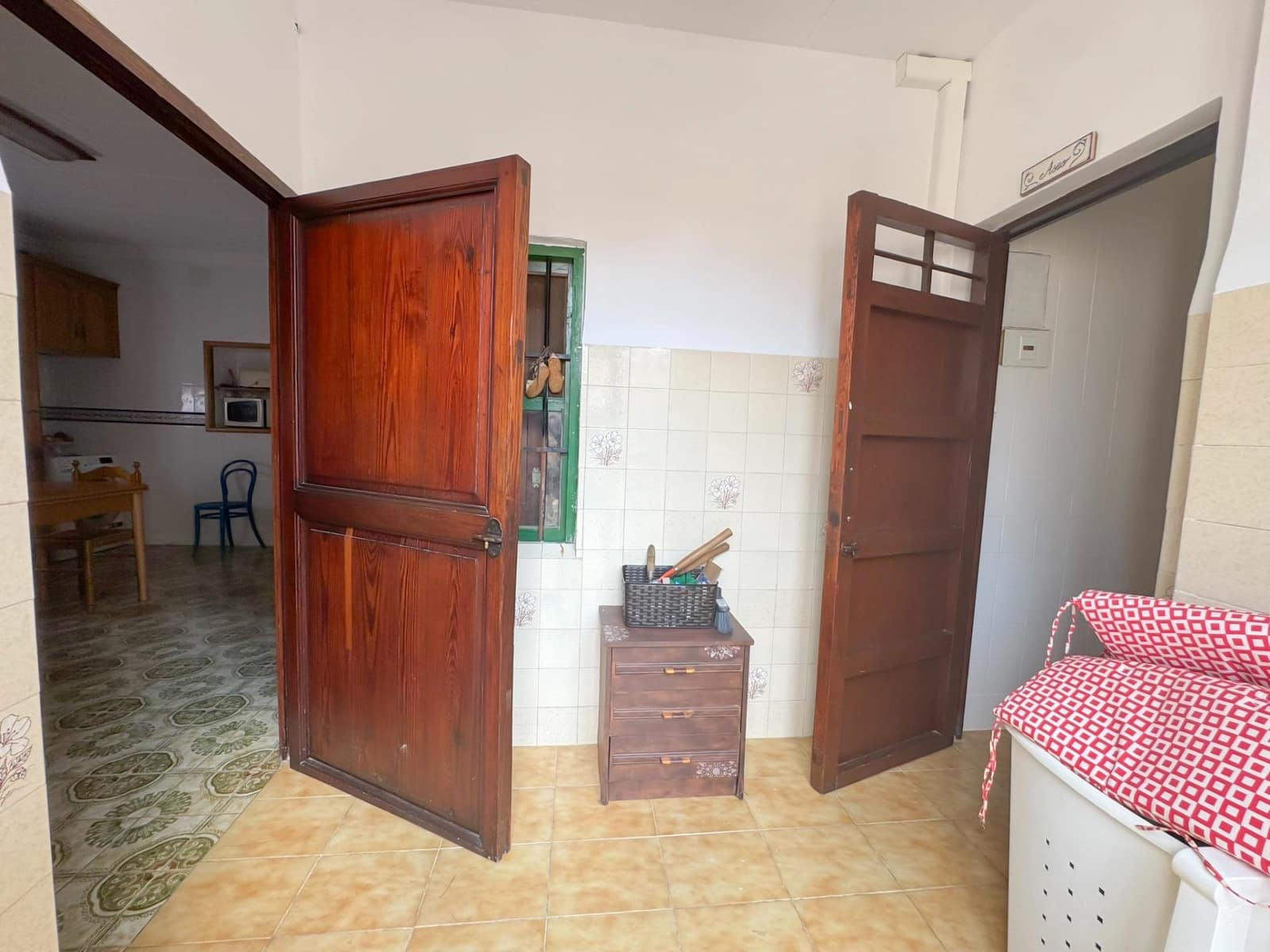6 bedroom Villa for rent in Ondara with pool garage - € 3,500 (Ref: 10094719)