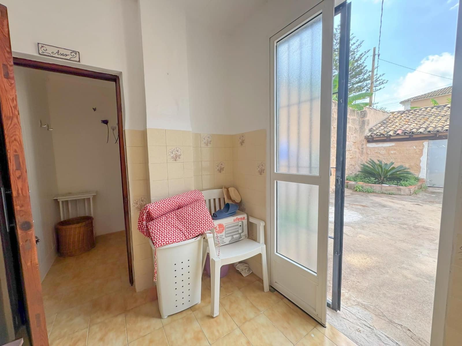 6 bedroom Villa for rent in Ondara with pool garage - € 3,500 (Ref: 10094719)
