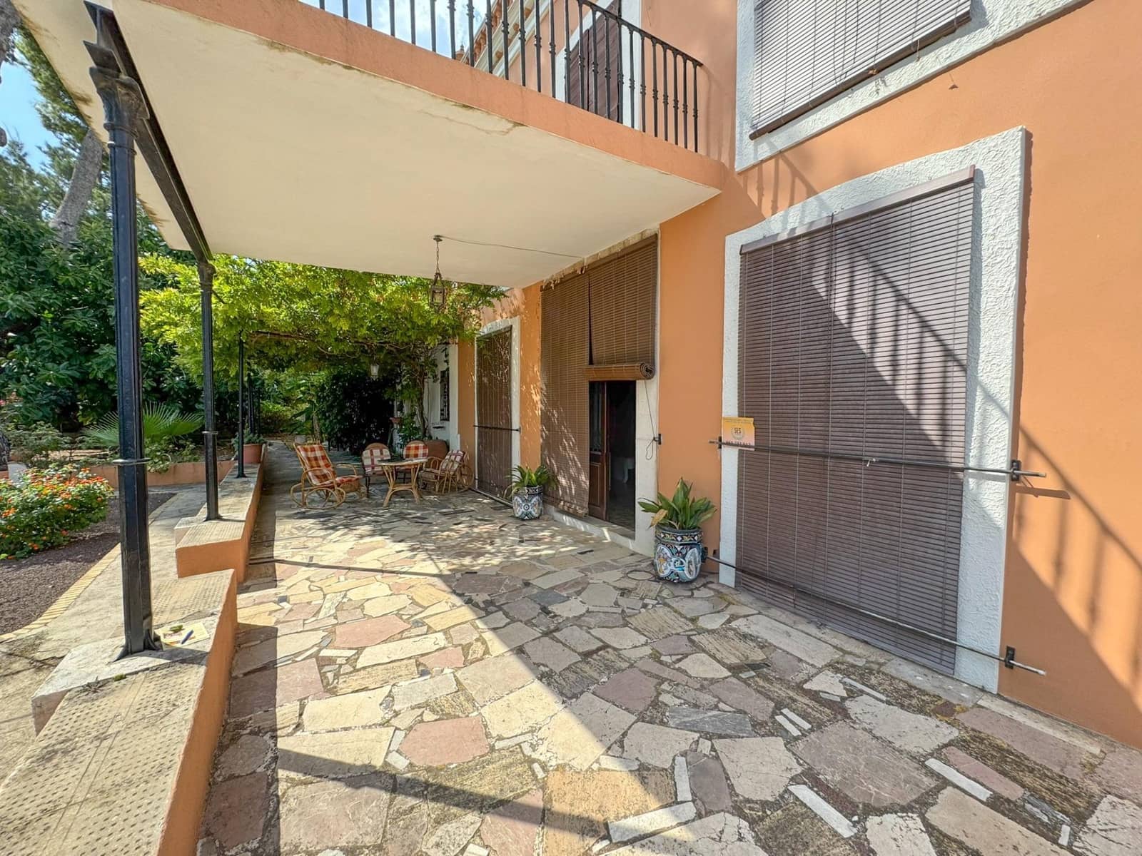 6 bedroom Villa for rent in Ondara with pool garage - € 3,500 (Ref: 10094719)