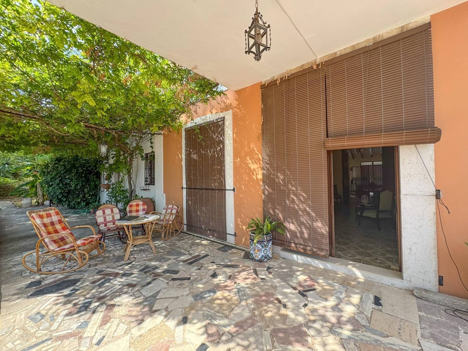 6 bedroom Villa for rent in Ondara with pool garage - € 3,500 (Ref: 10094719)