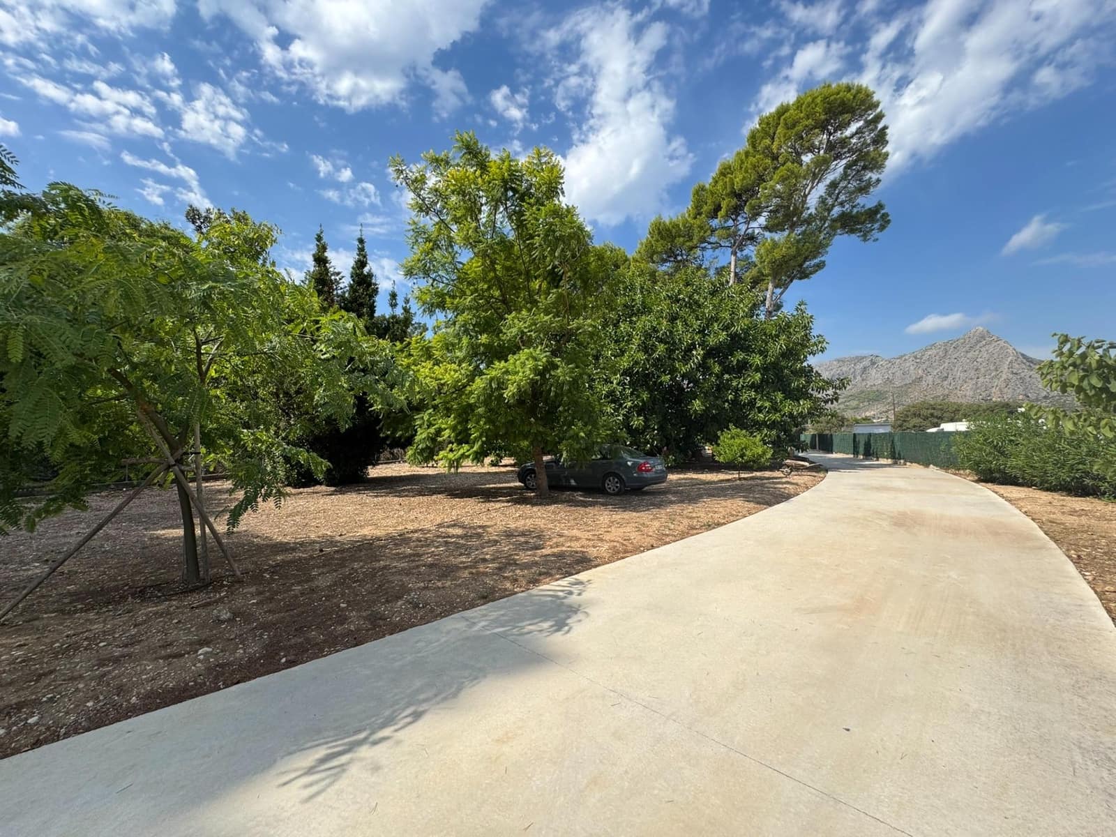6 bedroom Villa for rent in Ondara with pool garage - € 3,500 (Ref: 10094719)