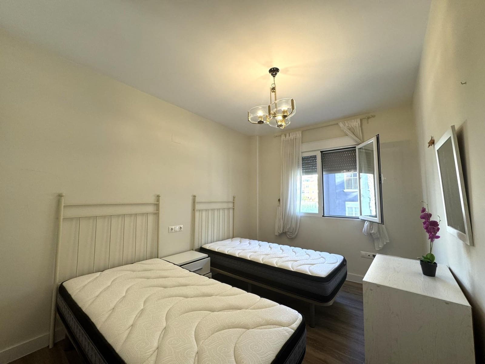 3 soveværelse Lejlighed til leje i Denia med swimmingpool - € 1.300 (Ref: 10109723)