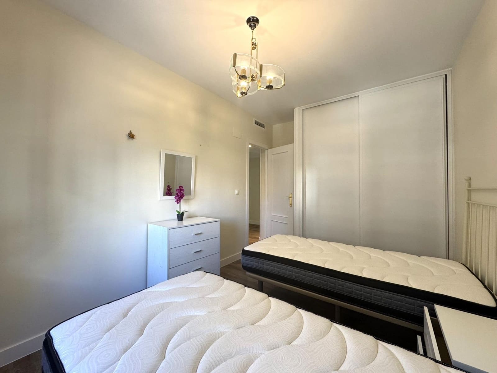 3 soveværelse Lejlighed til leje i Denia med swimmingpool - € 1.300 (Ref: 10109723)