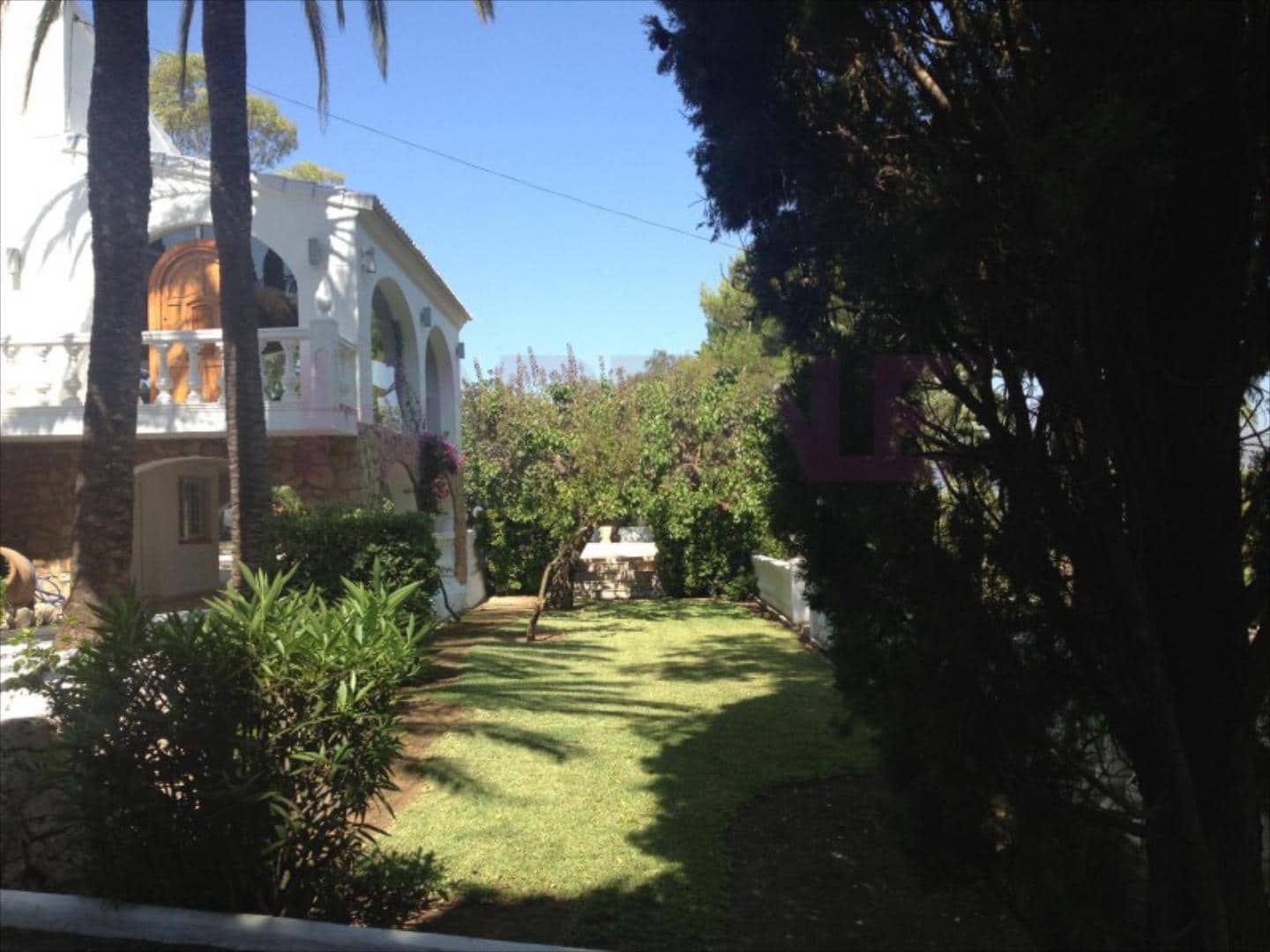 Chalet de 6 habitaciones en Javea / Xàbia en venta - 1.890.000 € (Ref: 5993400)