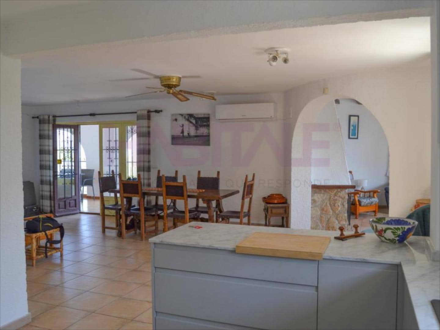 6 bedroom Villa for sale in Pedreguer with pool - € 510,000 (Ref: 7603591)