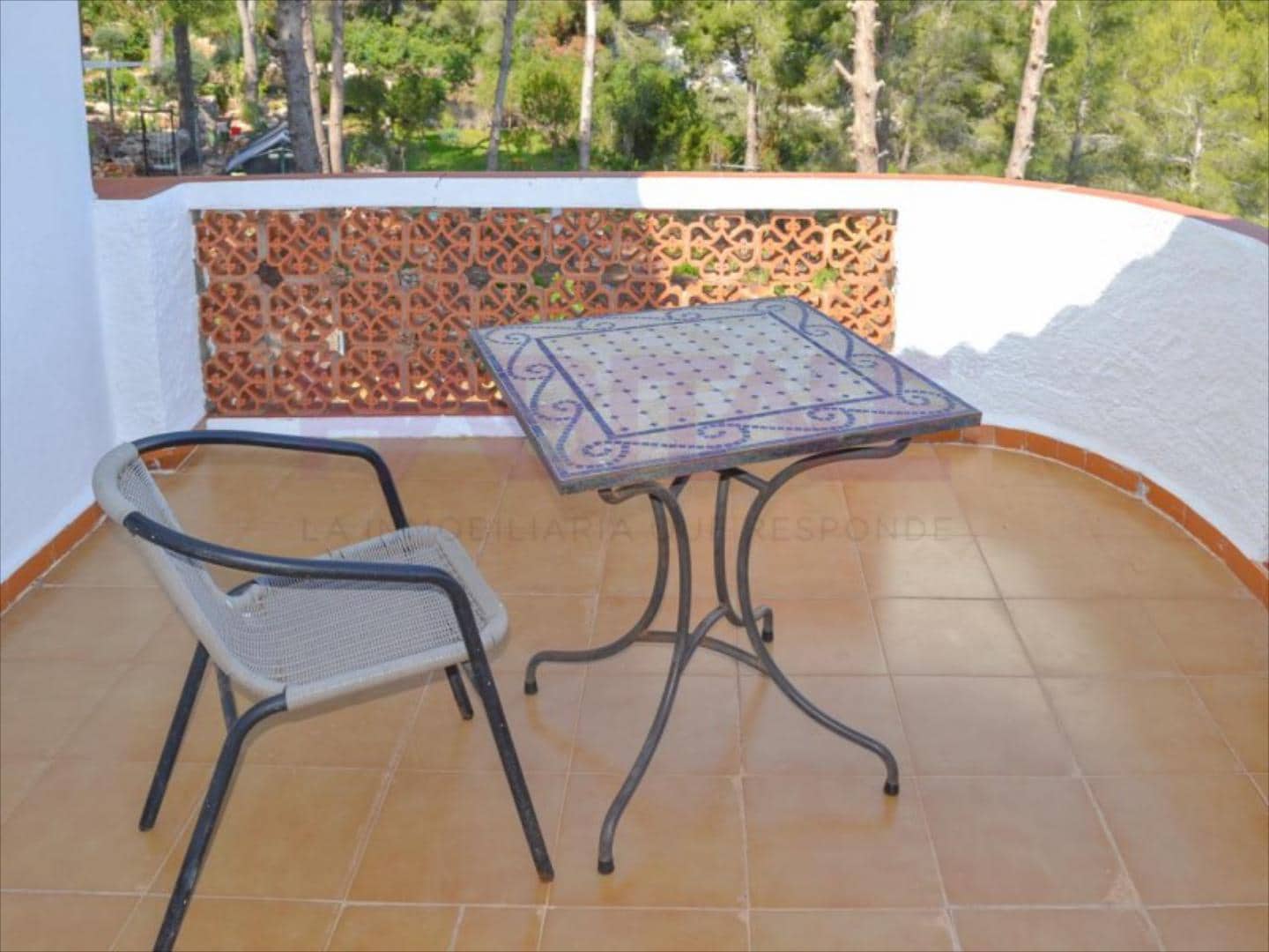 6 bedroom Villa for sale in Pedreguer with pool - € 510,000 (Ref: 7603591)