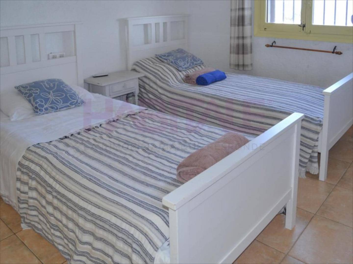 6 bedroom Villa for sale in Pedreguer with pool - € 510,000 (Ref: 7603591)