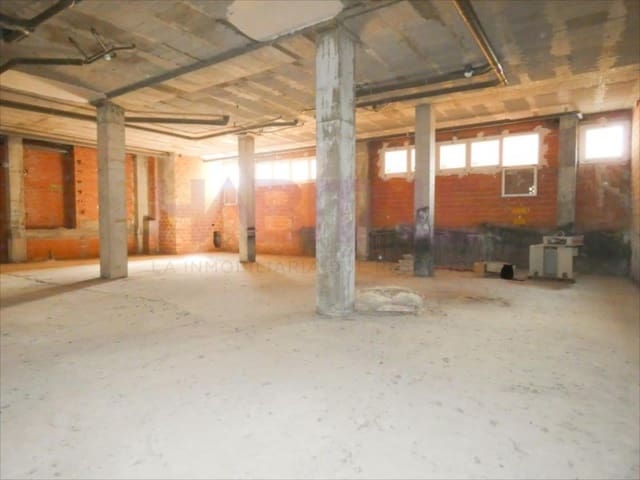 Komercyjne do wynajęcia w Centro Urbano, Dénia - 1 200 € (Ref: 7733767)