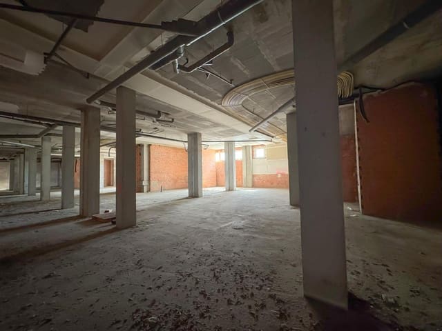 Komercyjne do wynajęcia w Centro Urbano, Dénia - 1 200 € (Ref: 7733767)