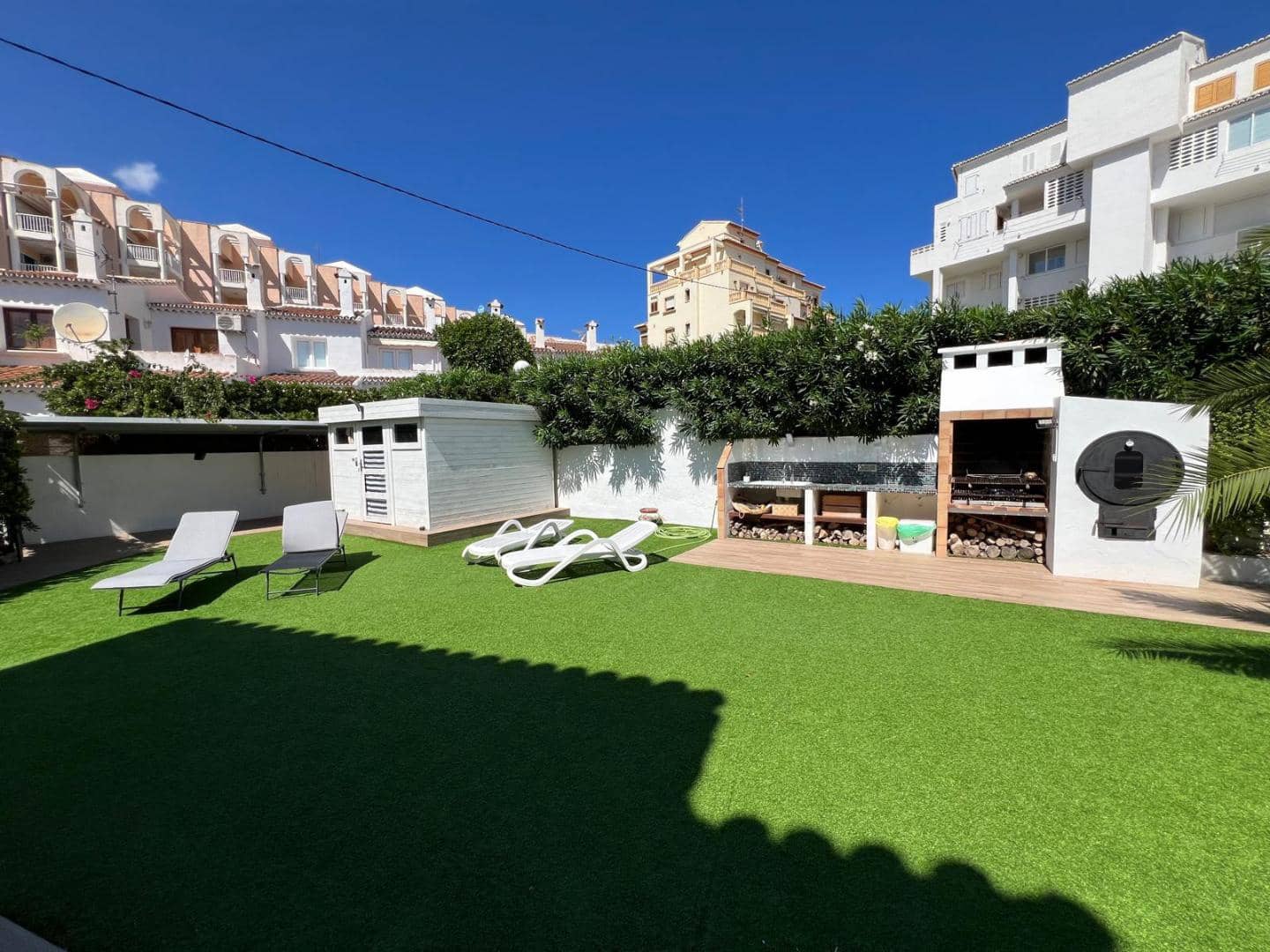 5 bedroom Villa for rent in Javea / Xabia - € 2,600 (Ref: 8526143)