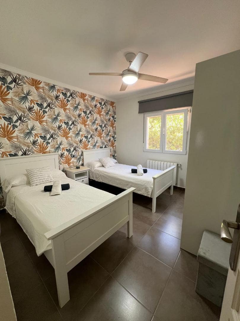 5 bedroom Villa for rent in Javea / Xabia - € 2,600 (Ref: 8526143)