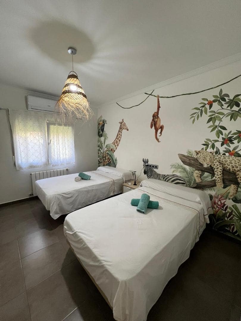 5 bedroom Villa for rent in Javea / Xabia - € 2,600 (Ref: 8526143)