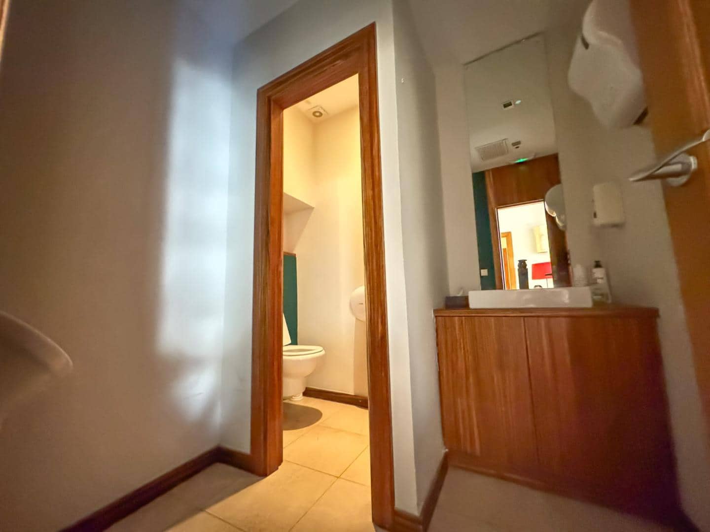 Erhverv til leje i Denia - € 2.040 (Ref: 8558923)