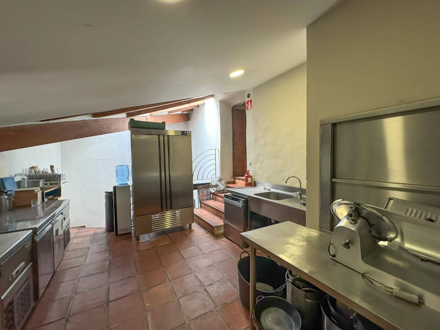 Erhverv til leje i Denia - € 2.040 (Ref: 8558923)