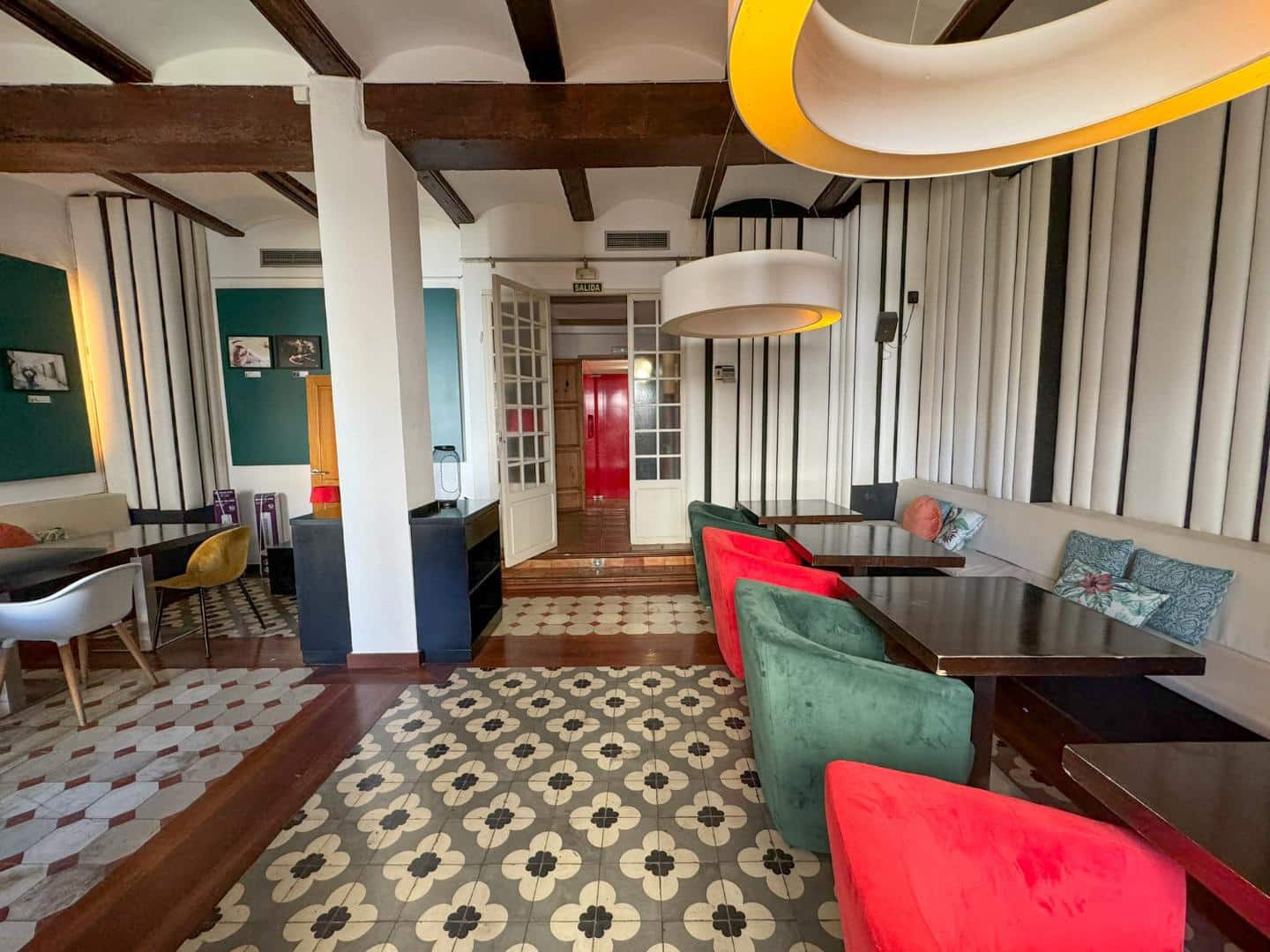 Erhverv til leje i Denia - € 2.040 (Ref: 8558923)