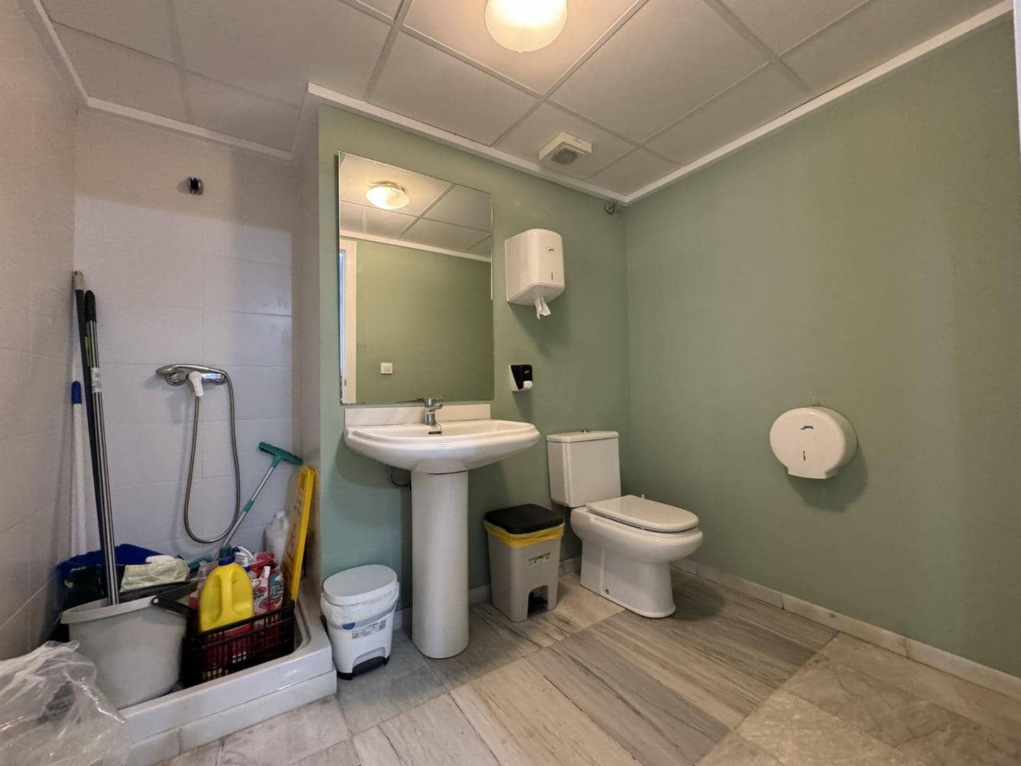 Kantoor te huur in Denia - € 1.100 (Ref: 8611853)