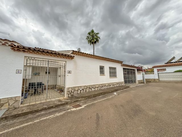 4 soverom Rekkehus til salgs i Centro Urbano, Dénia med svømmebasseng - € 357 000 (Ref: 8981832)