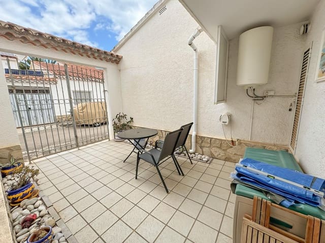 4 soverom Rekkehus til salgs i Centro Urbano, Dénia med svømmebasseng - € 357 000 (Ref: 8981832)