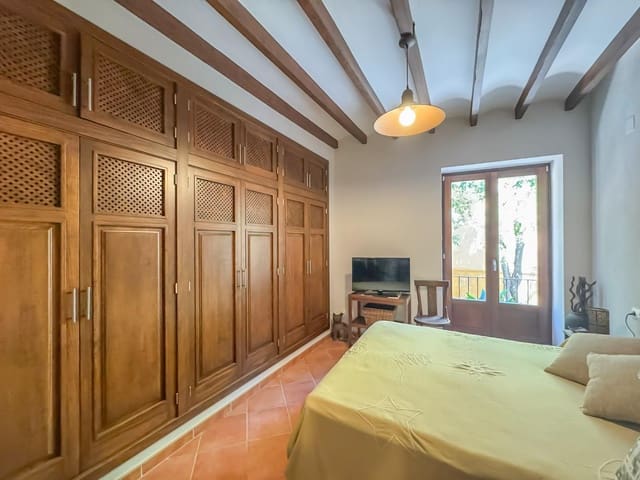 4 slaapkamer Halfvrijstaande villa te koop in Centro Urbano, Dénia - € 456.000 (Ref: 9022328)