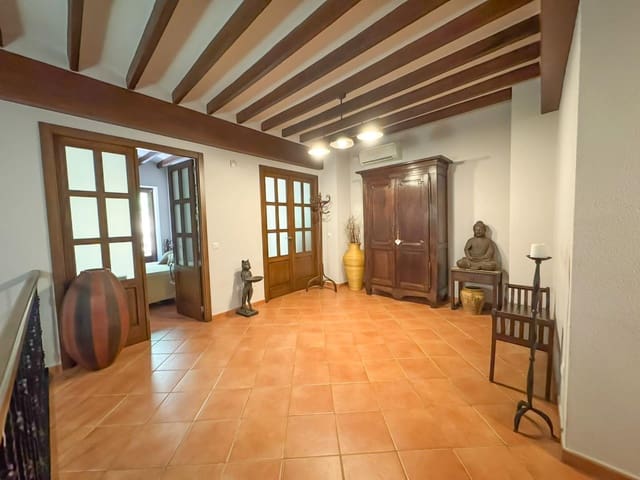 4 slaapkamer Halfvrijstaande villa te koop in Centro Urbano, Dénia - € 456.000 (Ref: 9022328)