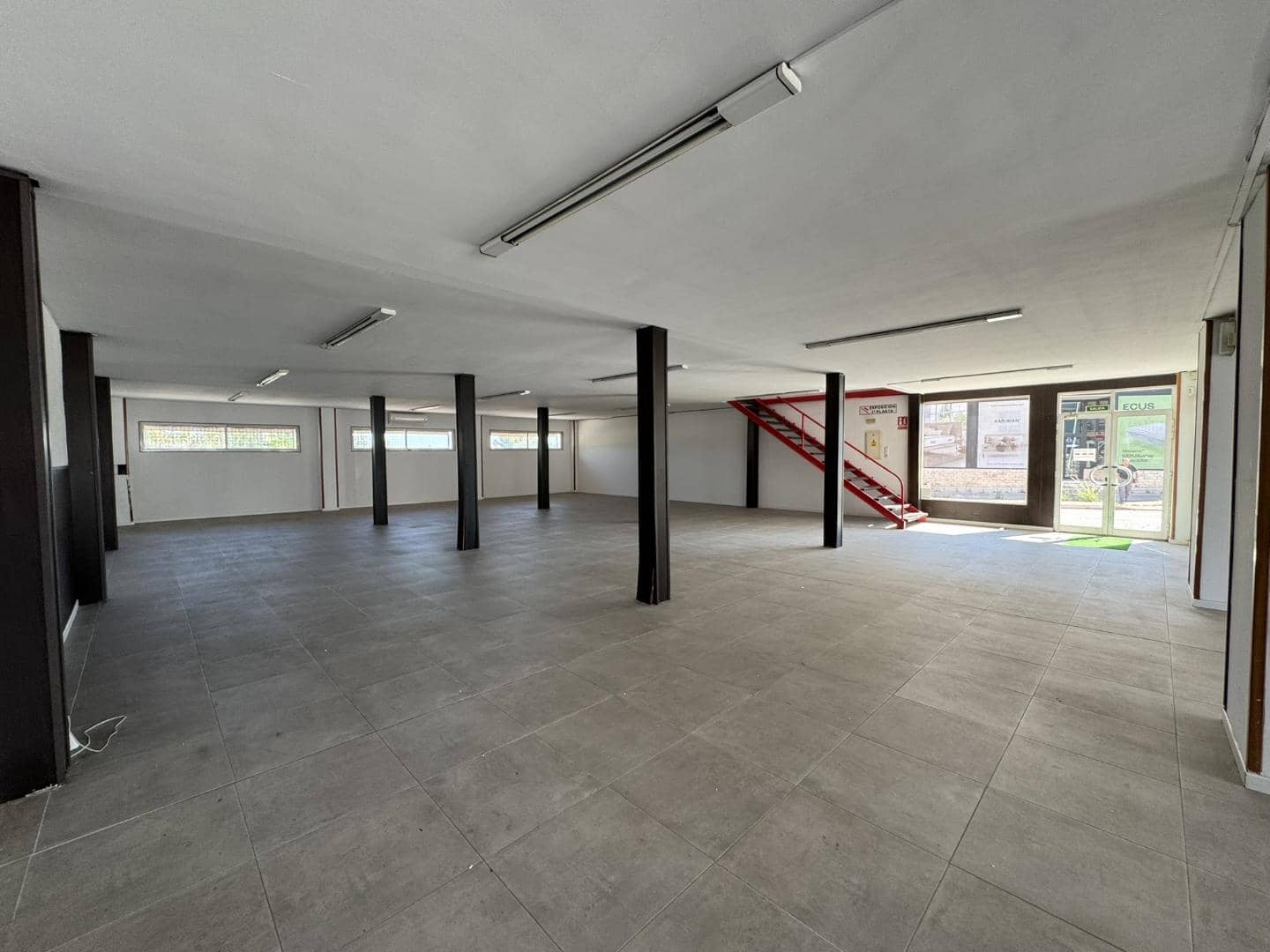 Commercieel te huur in Denia - € 3.900 (Ref: 9104947)