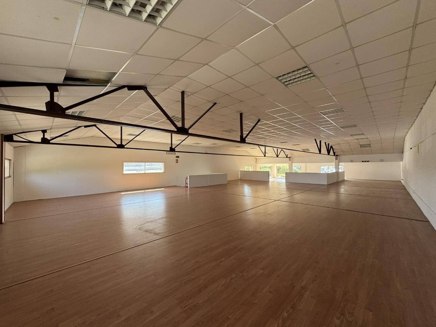 Commercieel te huur in Denia - € 3.900 (Ref: 9104947)