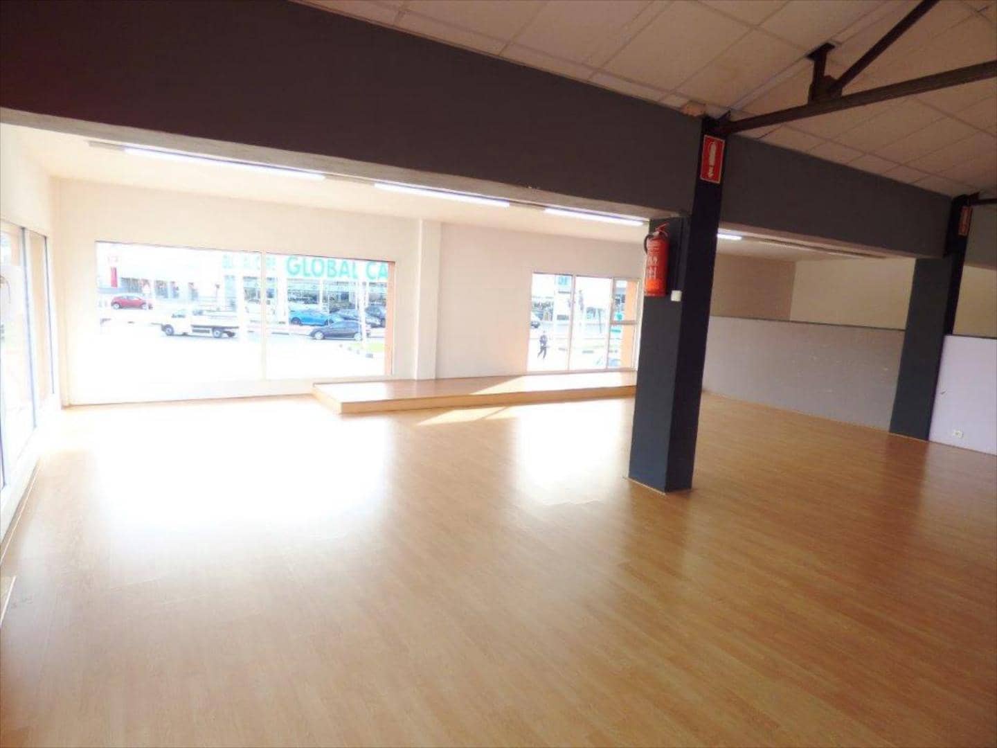 Commercieel te huur in Denia - € 3.900 (Ref: 9104947)