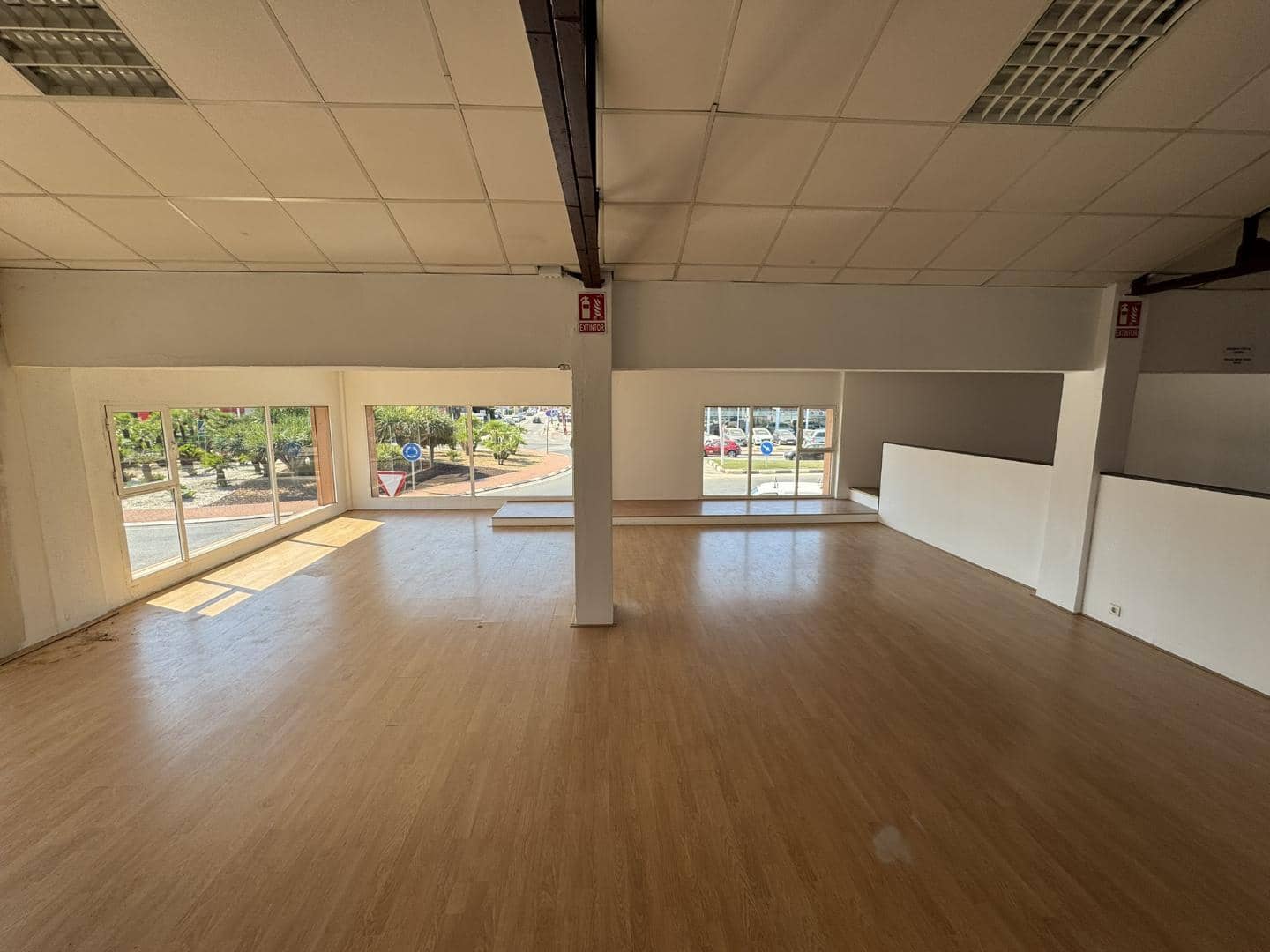 Commercieel te huur in Denia - € 3.900 (Ref: 9104947)