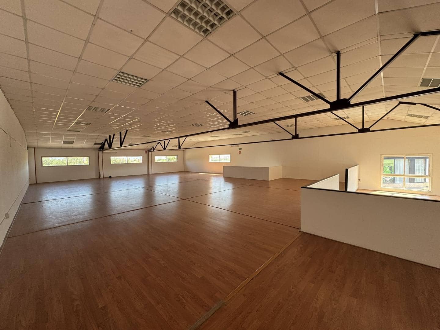 Commercieel te huur in Denia - € 3.900 (Ref: 9104947)