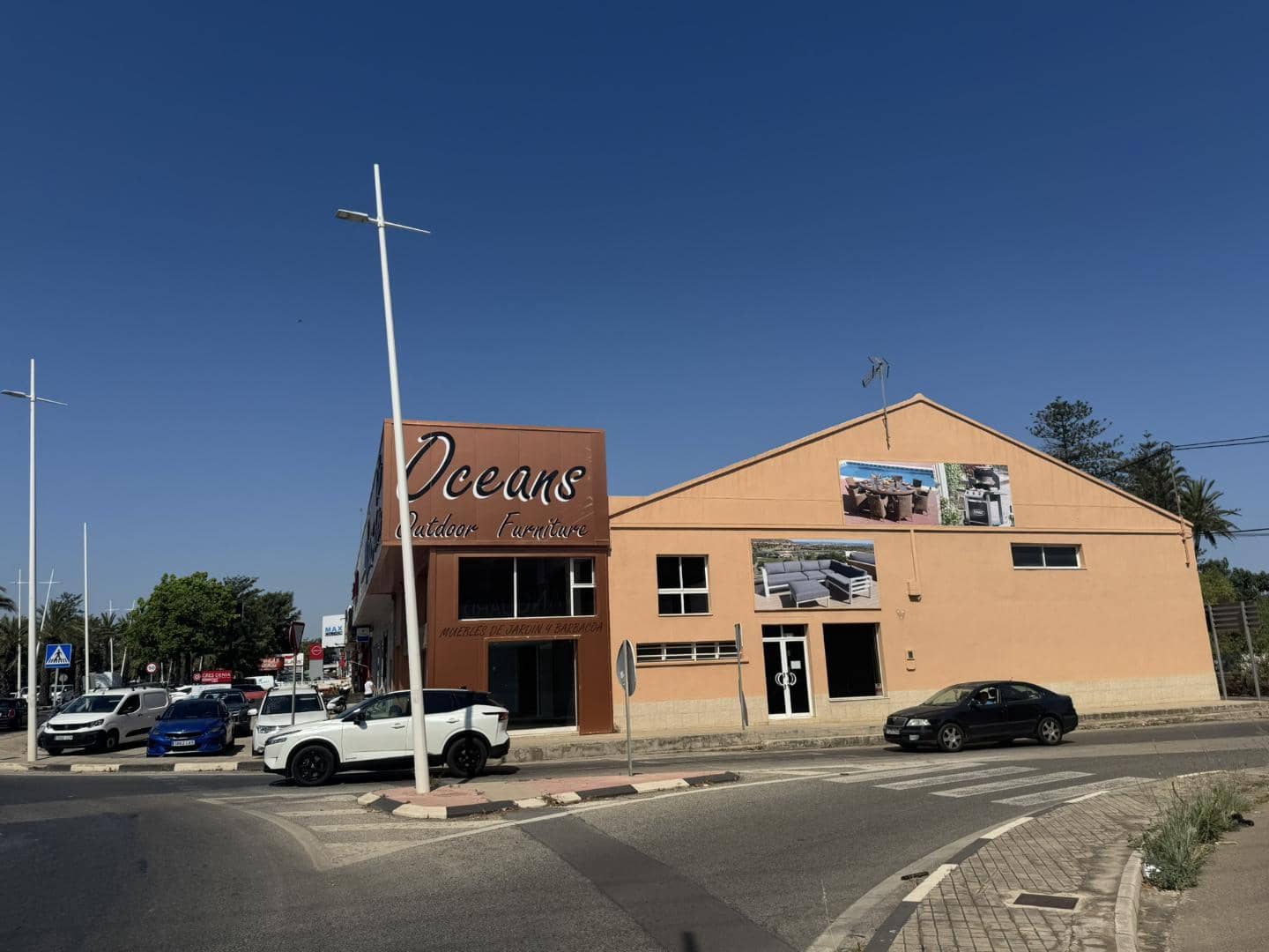 Commercieel te huur in Denia - € 3.900 (Ref: 9104947)