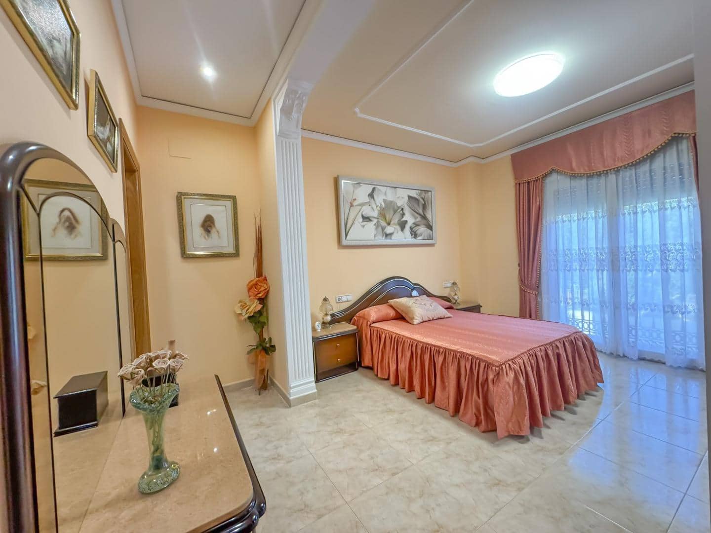 3 makuuhuone Huvila myytävänä paikassa Pedreguer mukana uima-altaan - 449 000 € (Ref: 9255848)