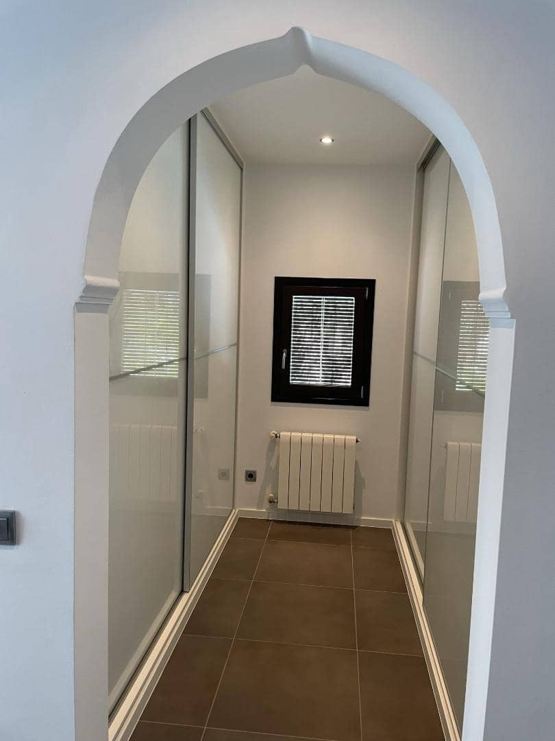 4 soveværelse Villa til salg i Moraira med swimmingpool - € 1.440.000 (Ref: 9306770)