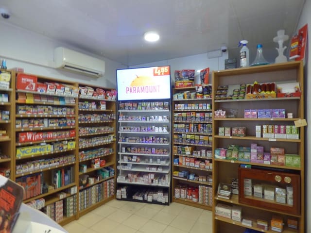 Kommersiell till salu i Gata de Gorgos - 400 000 € (Ref: 9457753)