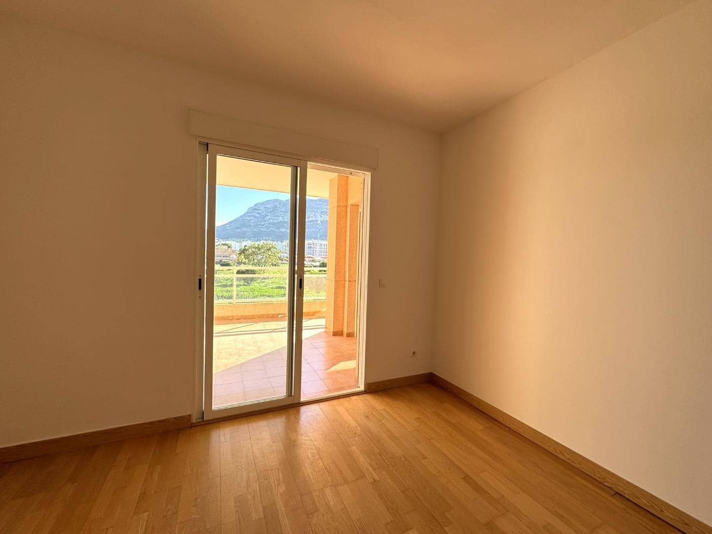 3 quarto Apartamento para venda em Denia - 265 000 € (Ref: 9465939)