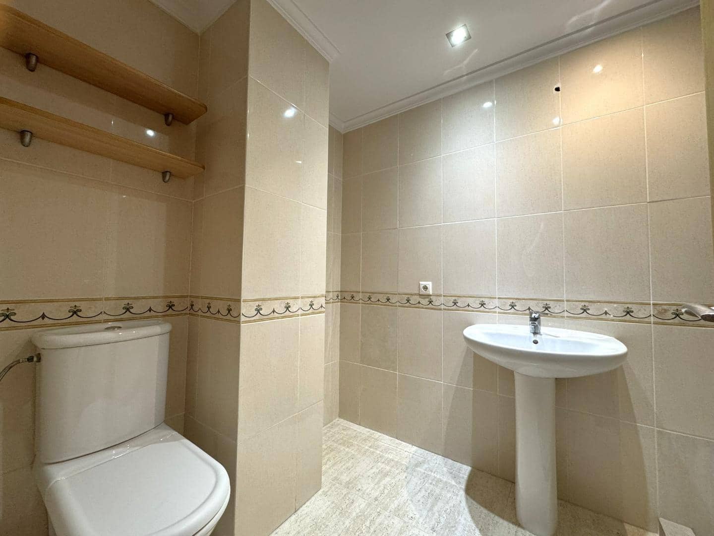 3 quarto Apartamento para venda em Denia - 265 000 € (Ref: 9465939)