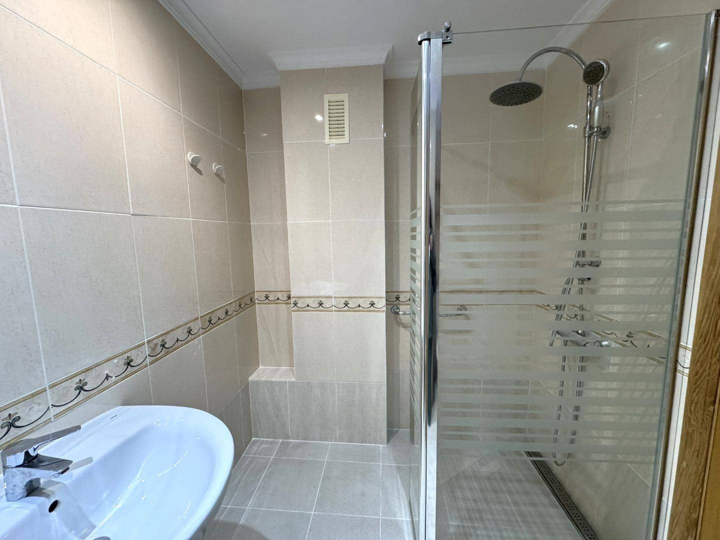 3 quarto Apartamento para venda em Denia - 265 000 € (Ref: 9465939)