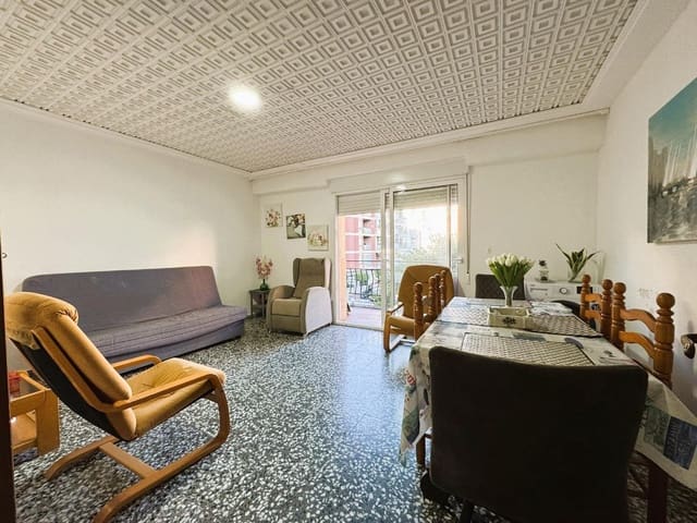 4 bedroom Flat for sale in Saladar, Dénia - € 179,000 (Ref: 9496475)