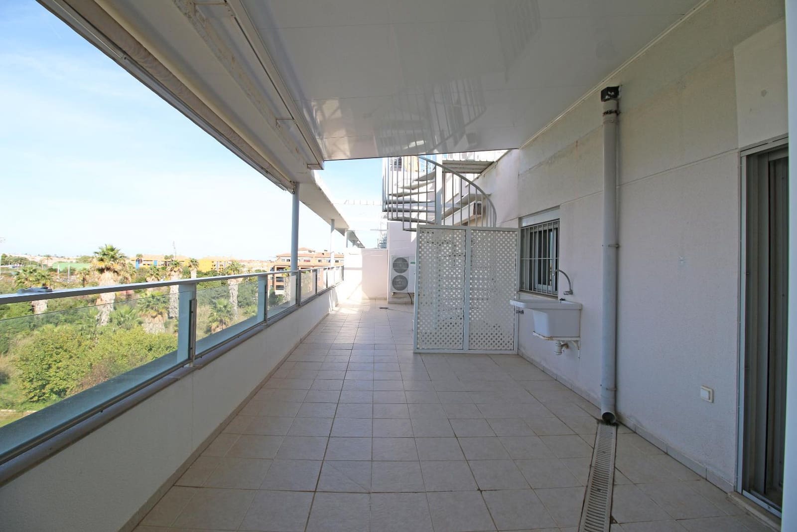 3 sovrum Takvåning till salu i Denia med pool - 420 000 € (Ref: 9512038)