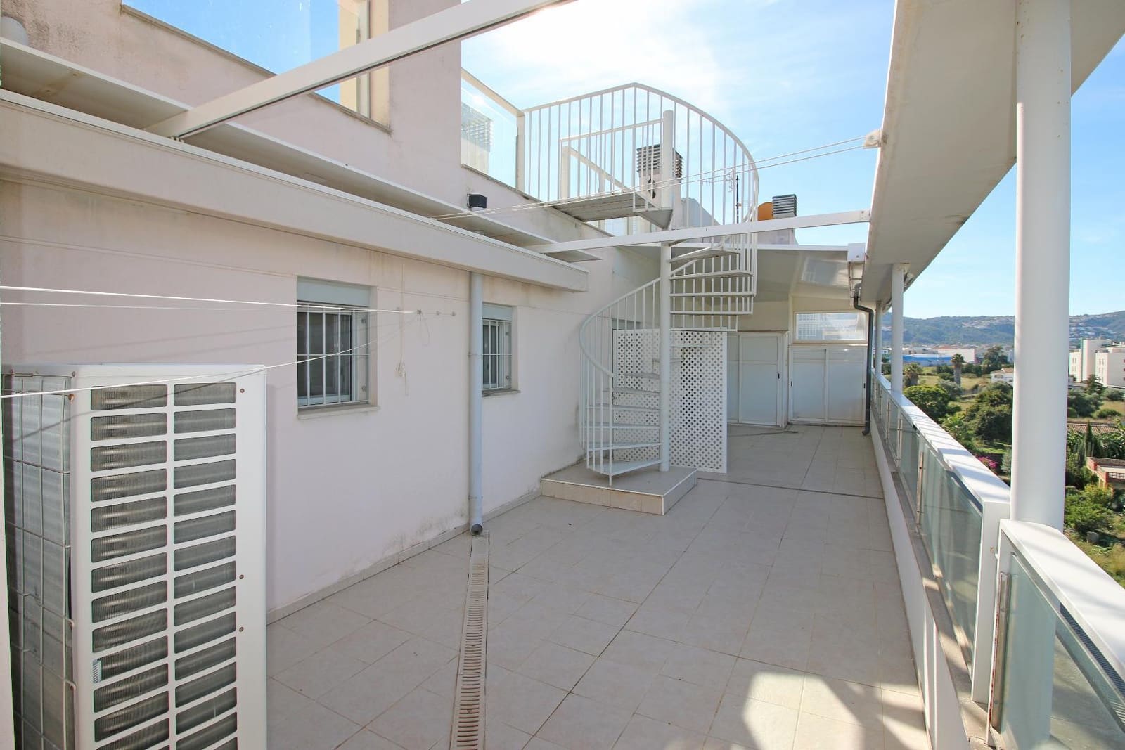 3 sovrum Takvåning till salu i Denia med pool - 420 000 € (Ref: 9512038)