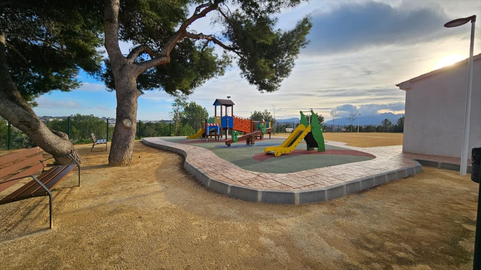 3 chambre Villa/Maison à vendre à Senija avec piscine - 320 000 € (Ref: 9521511)