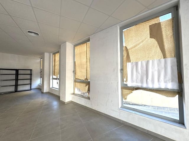 Kommersiell att hyra i Centro Urbano, Dénia - 1 500 € (Ref: 9535263)